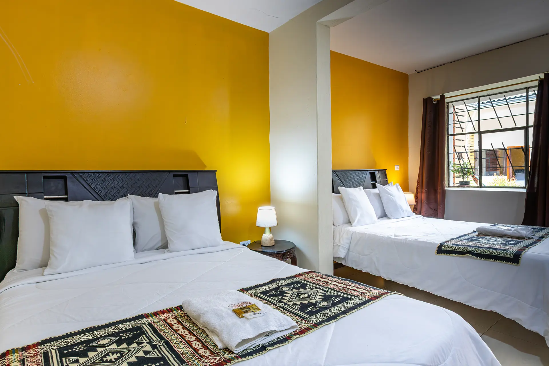 hostal-backpacker-ibarra-ecuador-habitacion-doble-grande-1